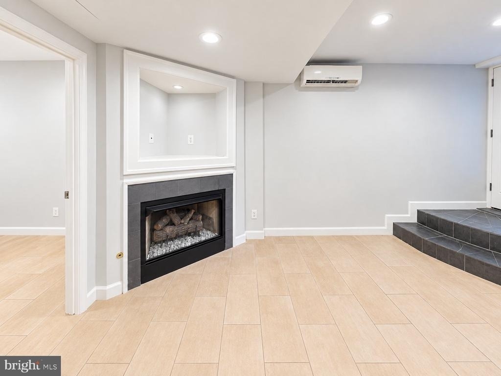1525 King Street - Photo 6