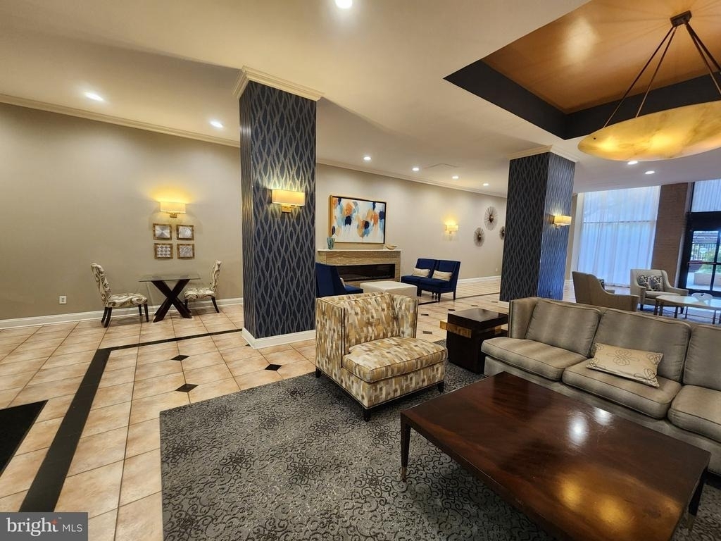 5500 Holmes Run Parkway - Photo 1