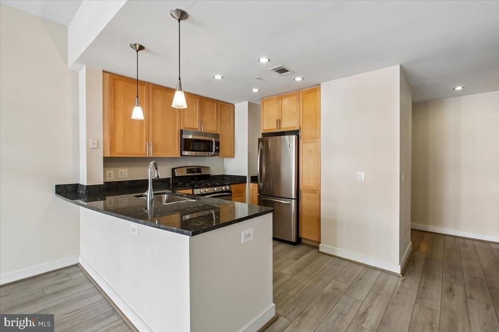 820 N Pollard Street - Photo 9