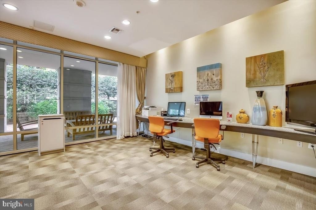 820 N Pollard Street - Photo 23