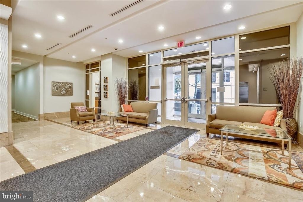 820 N Pollard Street - Photo 2