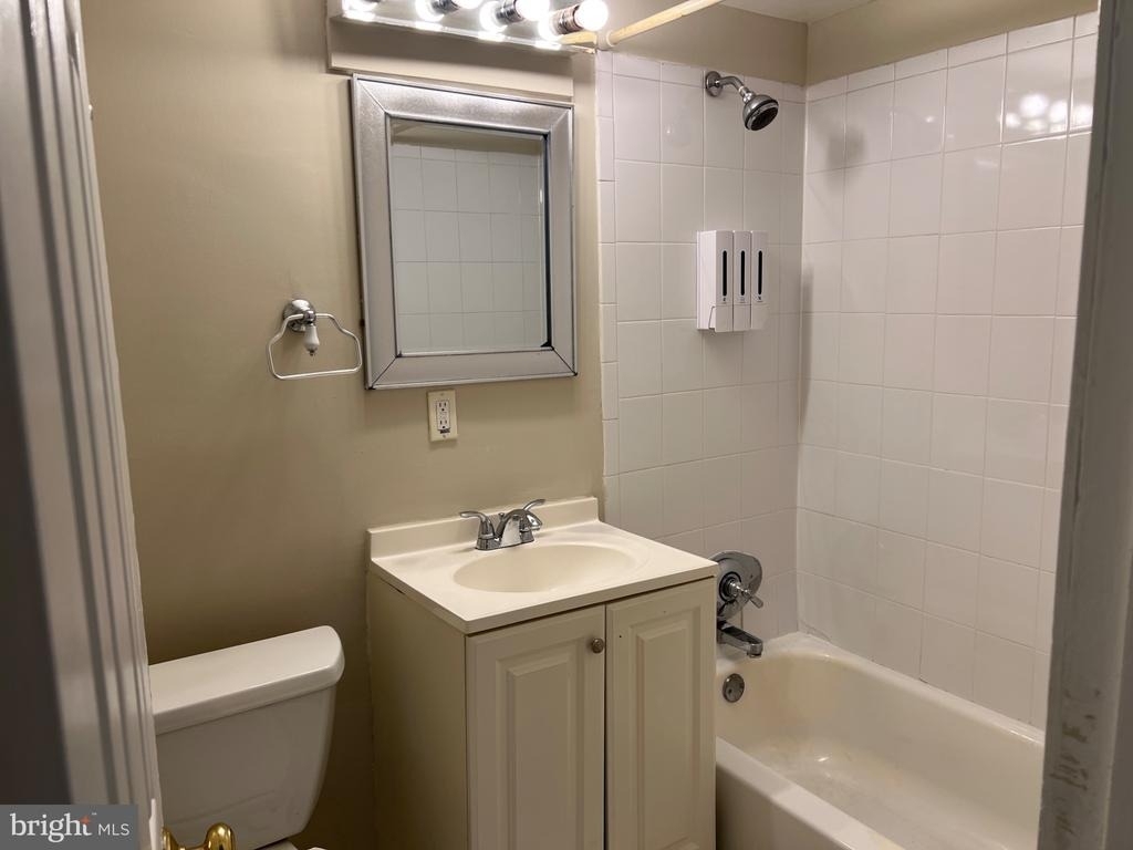 1506 S George Mason Drive - Photo 16