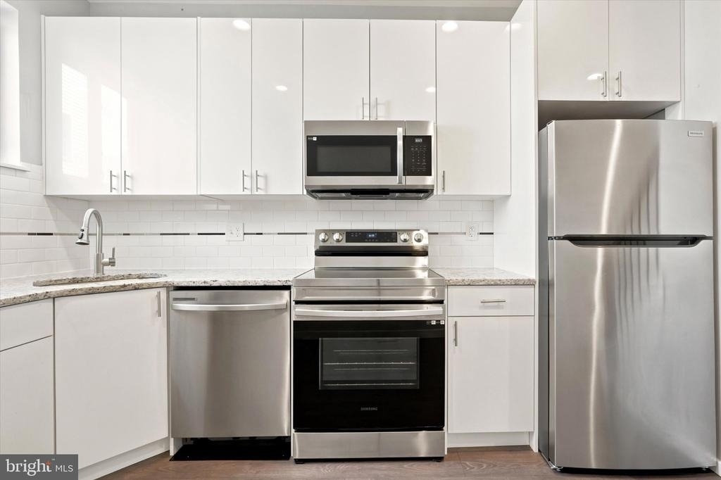 2044 N Fifth Street - Photo 0