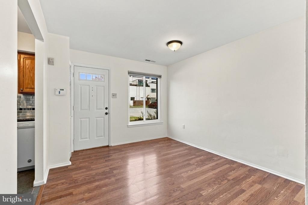 7601 Crittenden Street - Photo 3