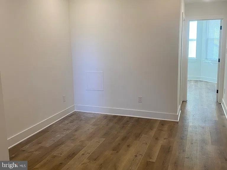 1245 W Westmoreland Street - Photo 5