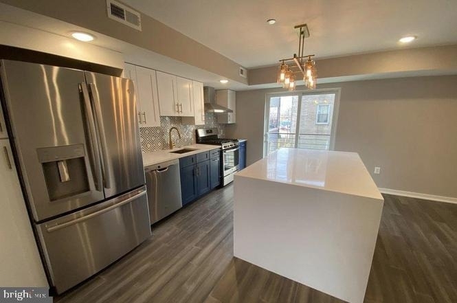 765 N Uber Street - Photo 0