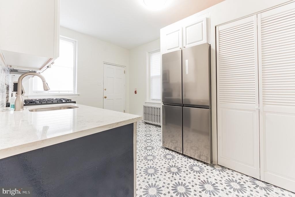 5218 Greene Street - Photo 7