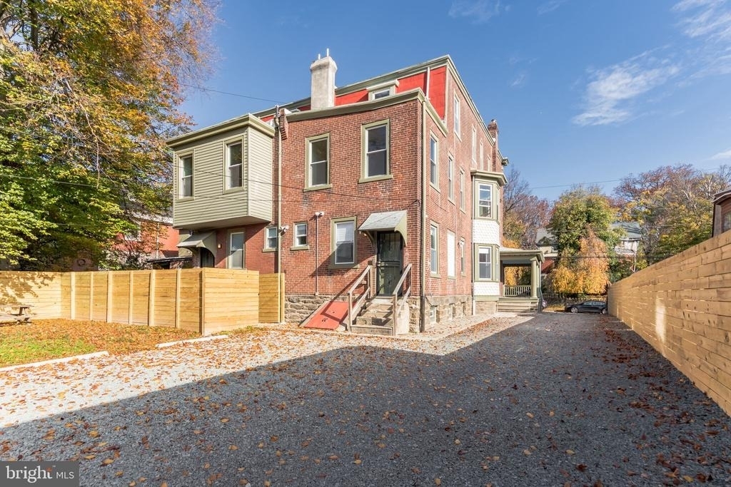 5218 Greene Street - Photo 11