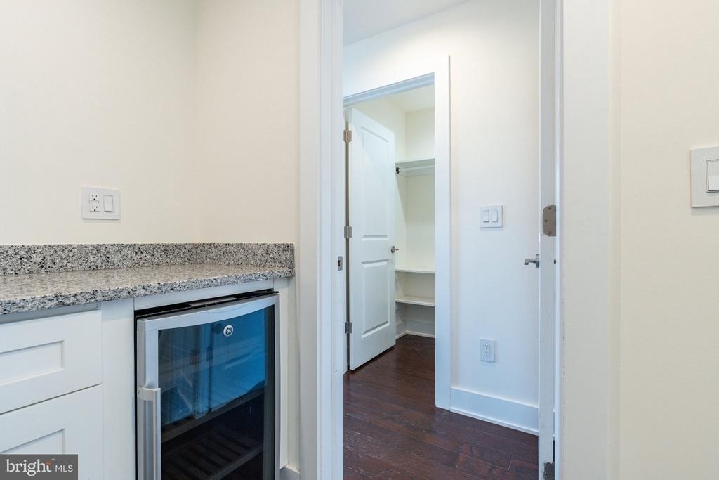 1139 Clay Street - Photo 24
