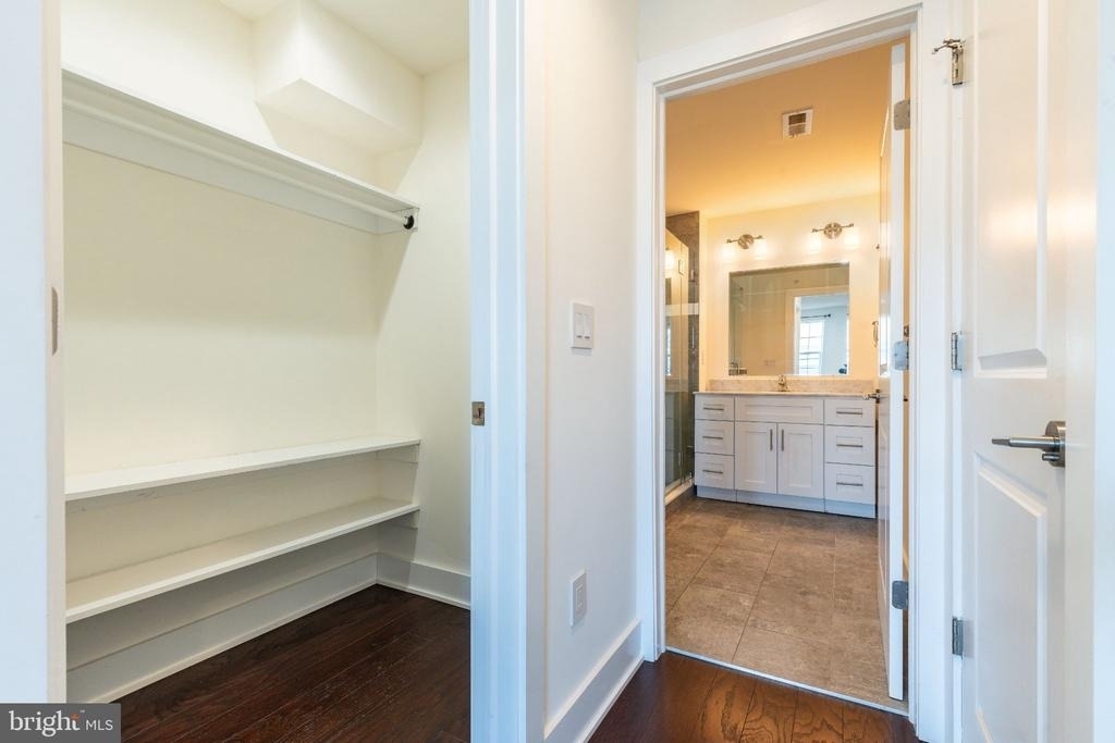 1139 Clay Street - Photo 21