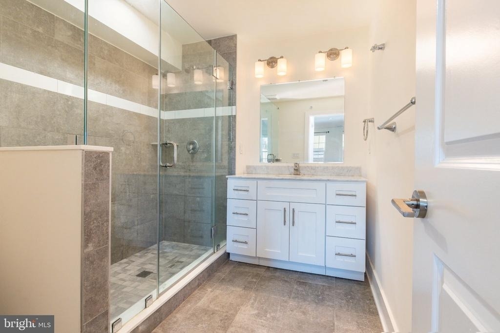 1139 Clay Street - Photo 22