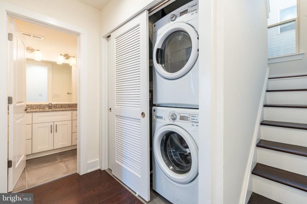 1139 Clay Street - Photo 18