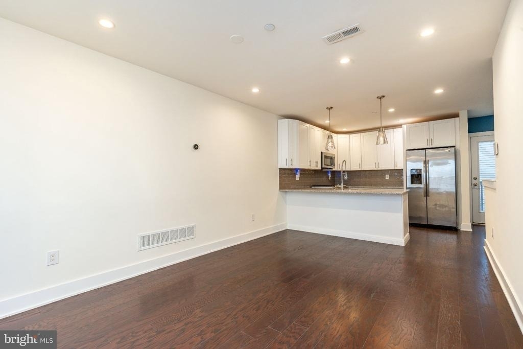 1139 Clay Street - Photo 13