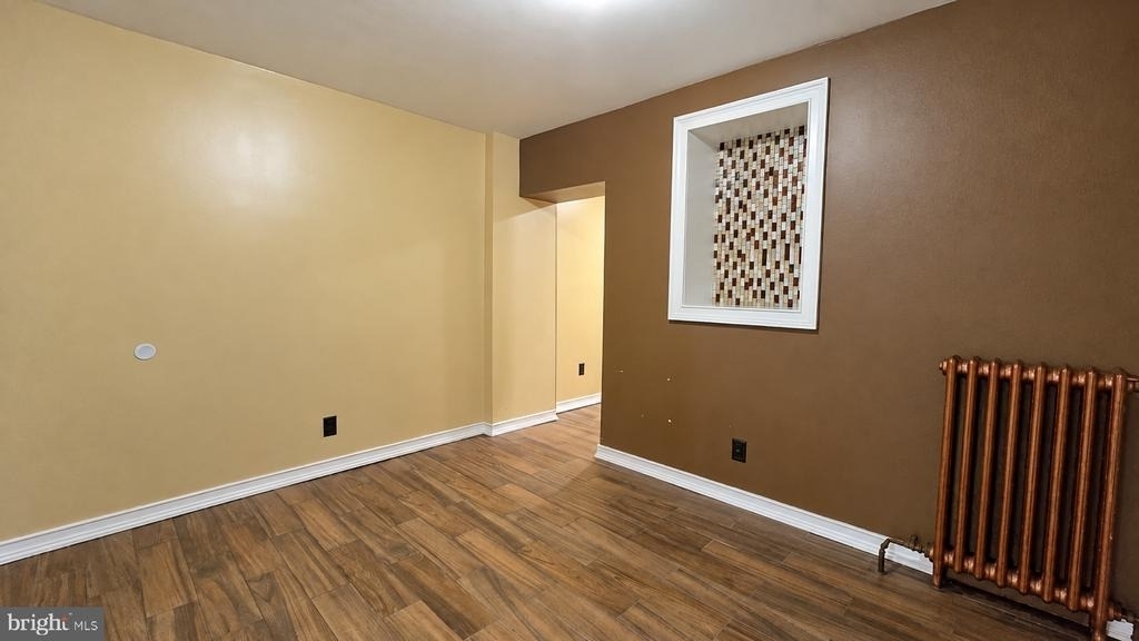 611 E Thayer Street - Photo 6