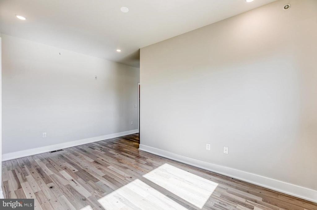 1506 N 8th Street - Photo 5