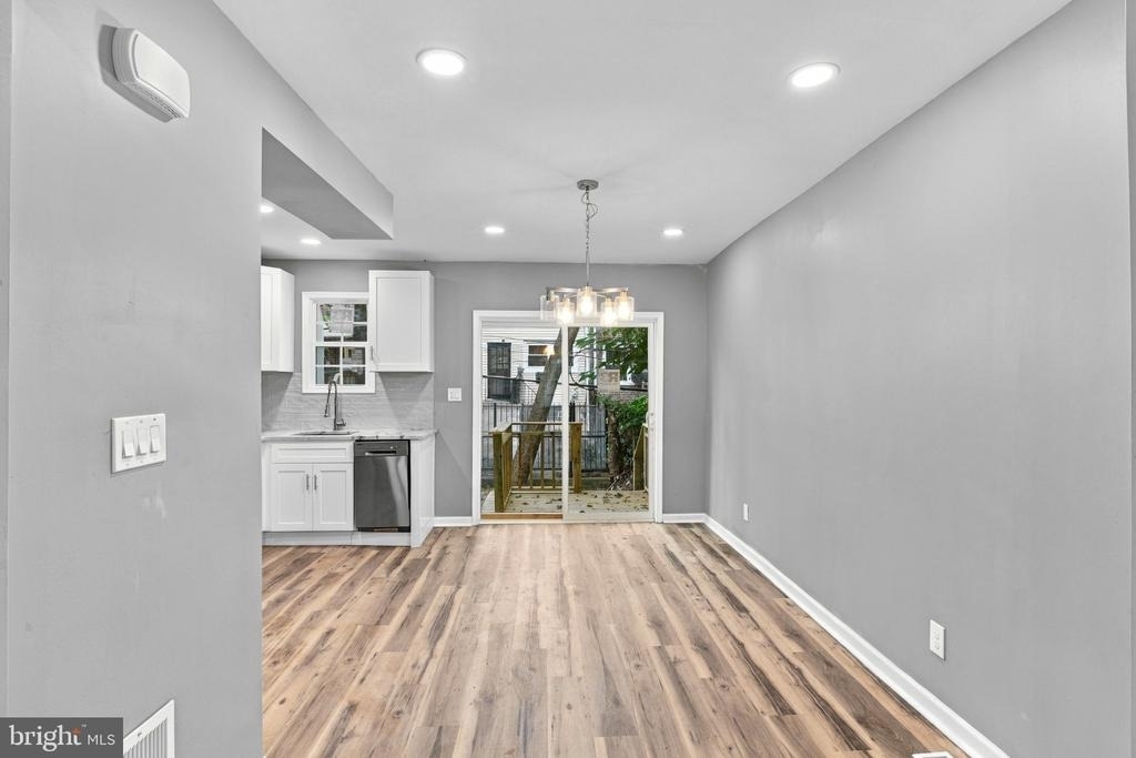 2547 Bonaffon Street - Photo 8