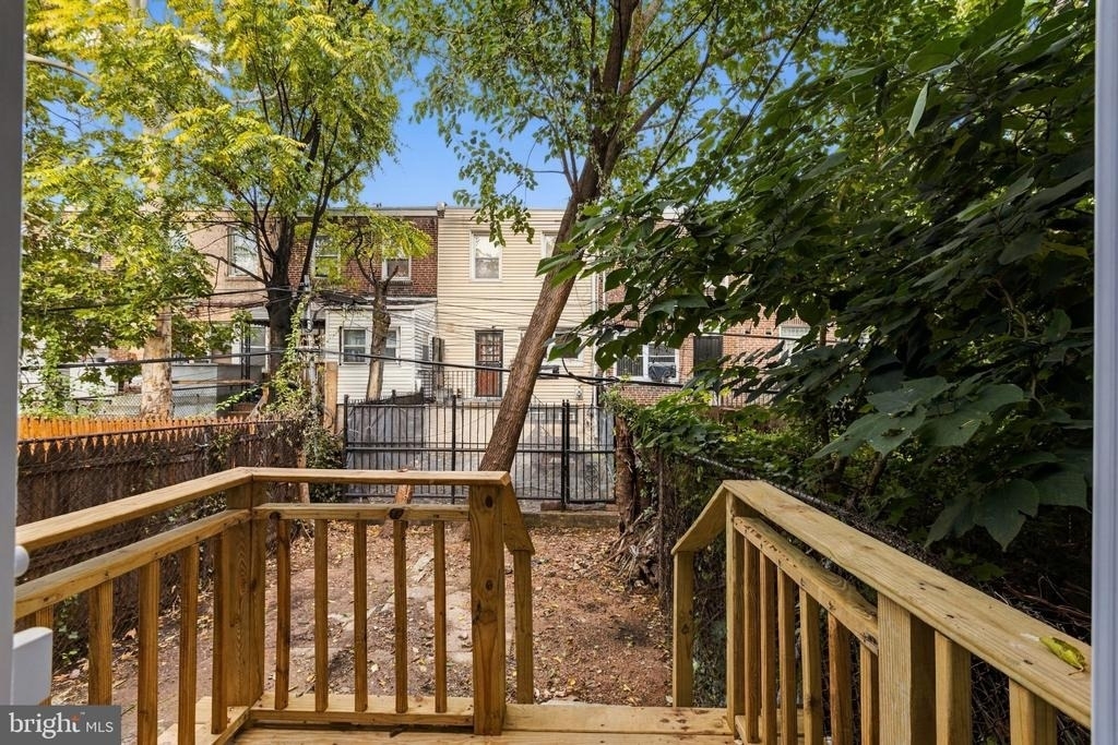 2547 Bonaffon Street - Photo 14