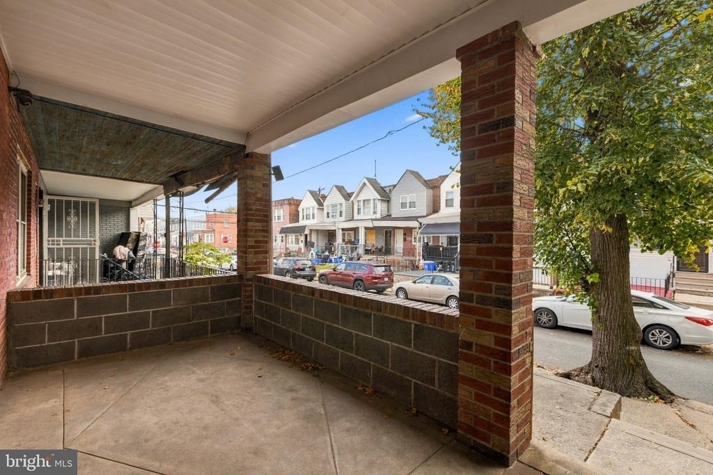 2547 Bonaffon Street - Photo 3