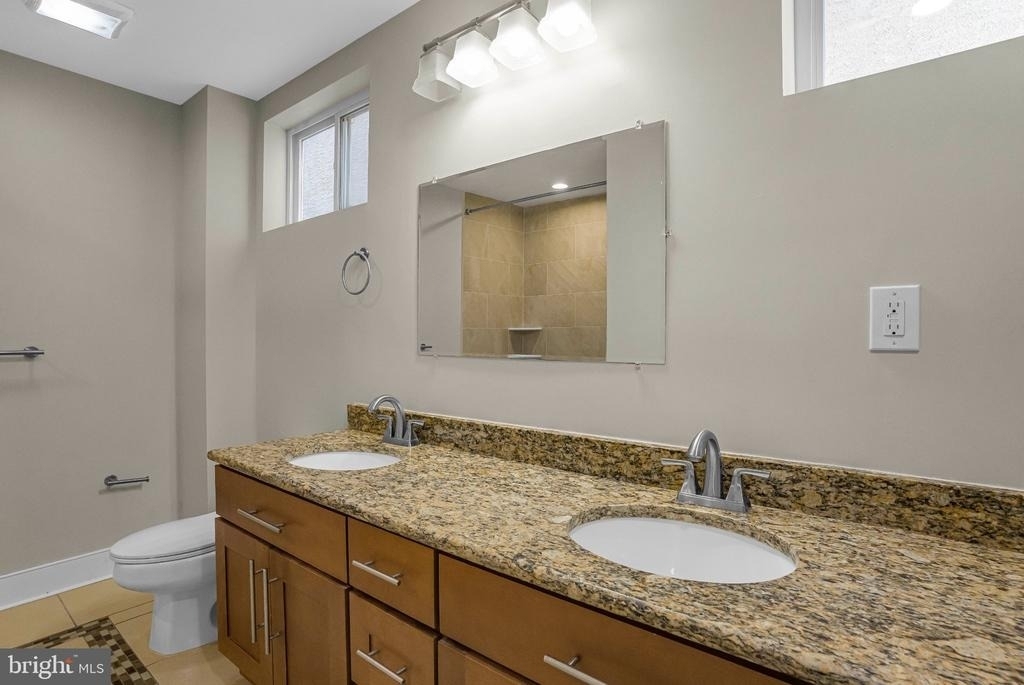 1916 W Girard Avenue - Photo 12