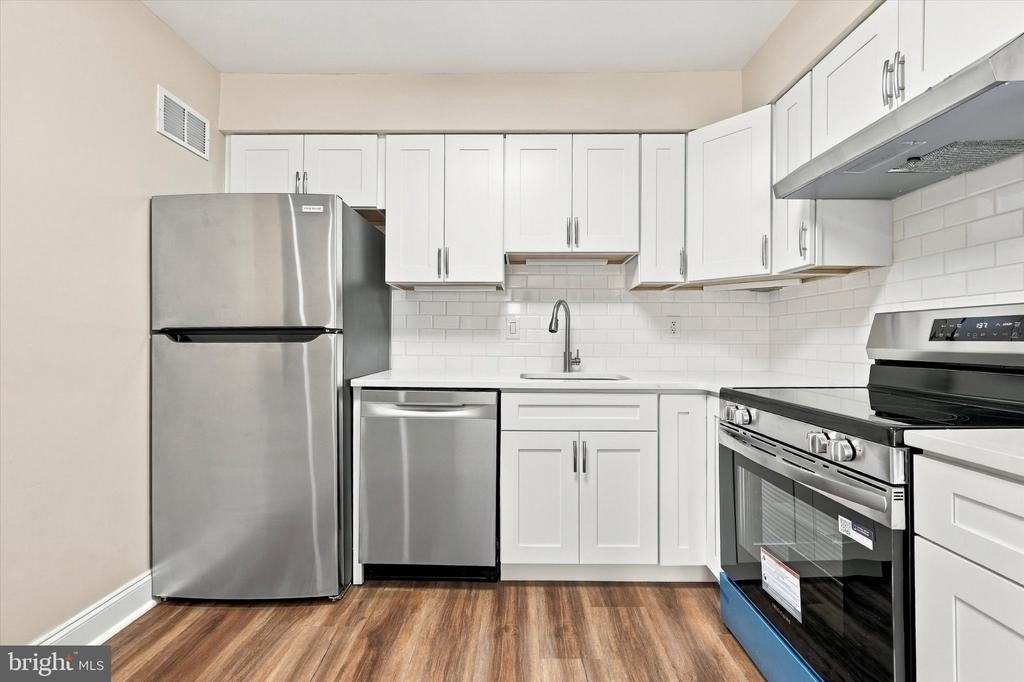 1309 Whitpain Hls - Photo 2