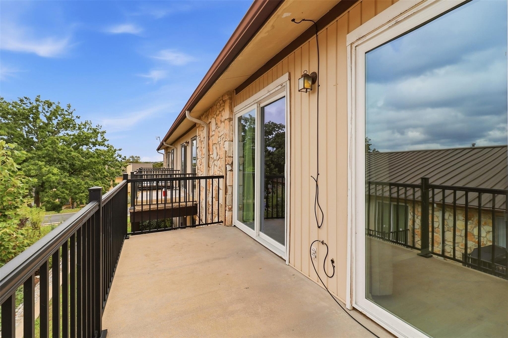 1404 Fault Line Drive - Photo 25