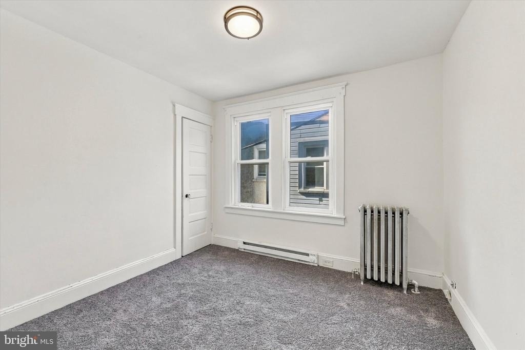 226 E 23rd Street - Photo 8