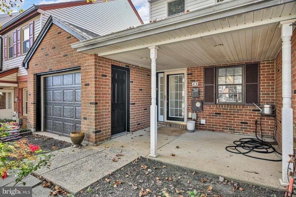 45 Princeton Court - Photo 1