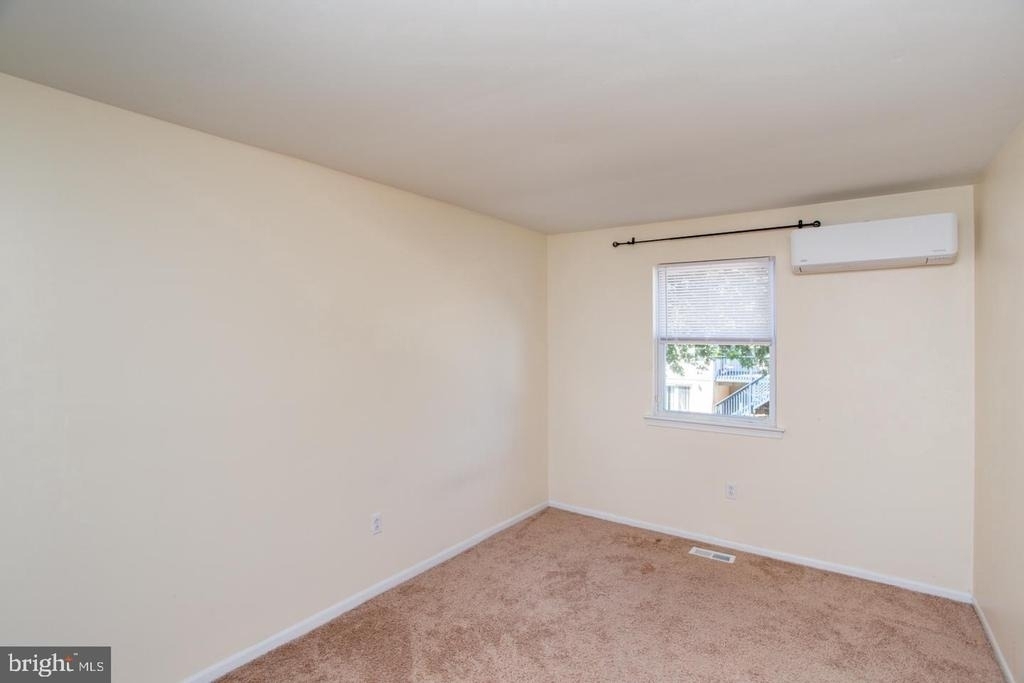 1437 Atterbury Way - Photo 10