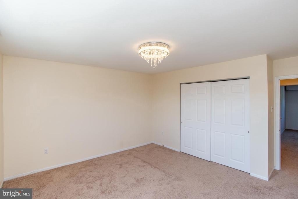 1437 Atterbury Way - Photo 8
