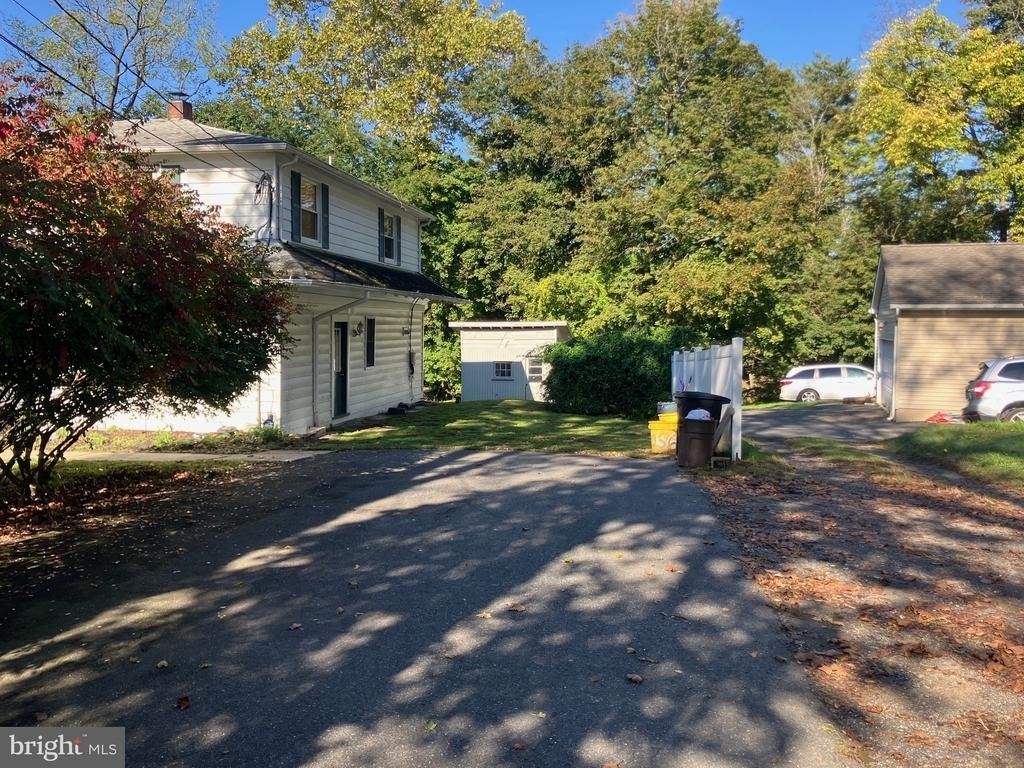 1056 River Road - Photo 21