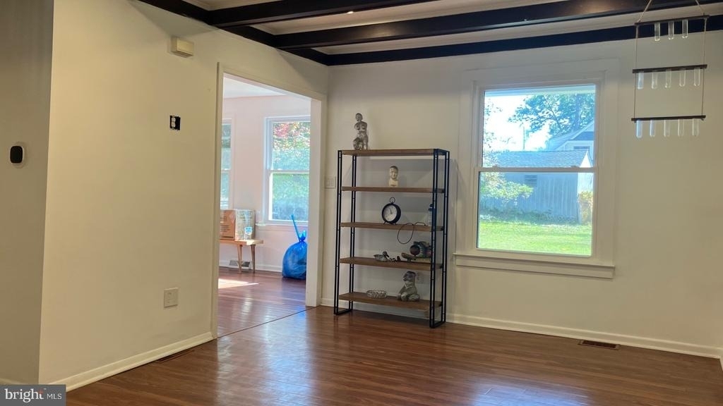1056 River Road - Photo 6