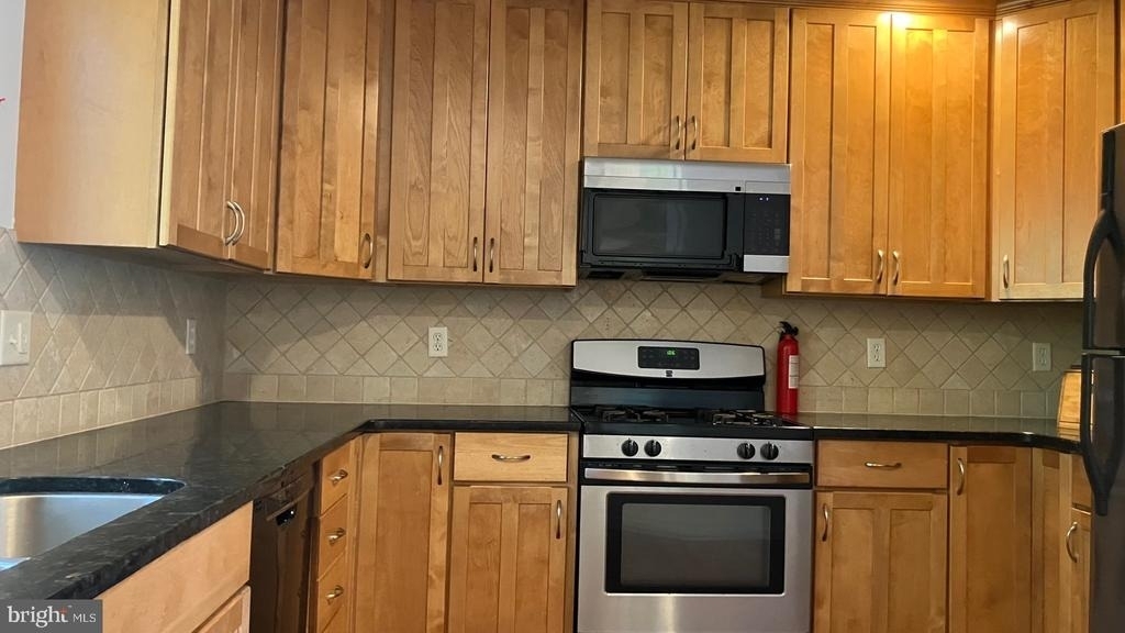 1056 River Road - Photo 12