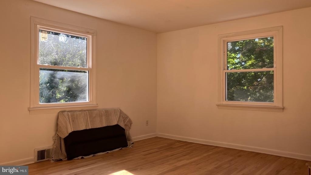 1056 River Road - Photo 16