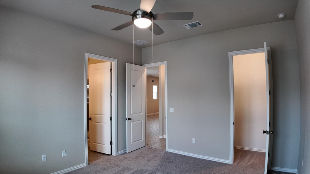 4806 Warm Wassail Dr - Photo 9