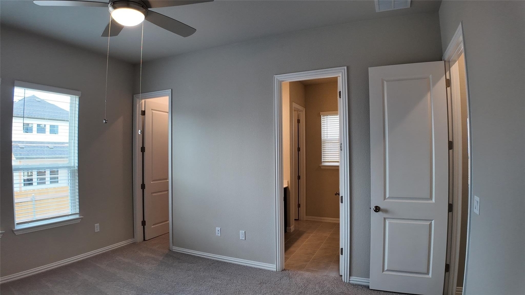 4806 Warm Wassail Dr - Photo 10