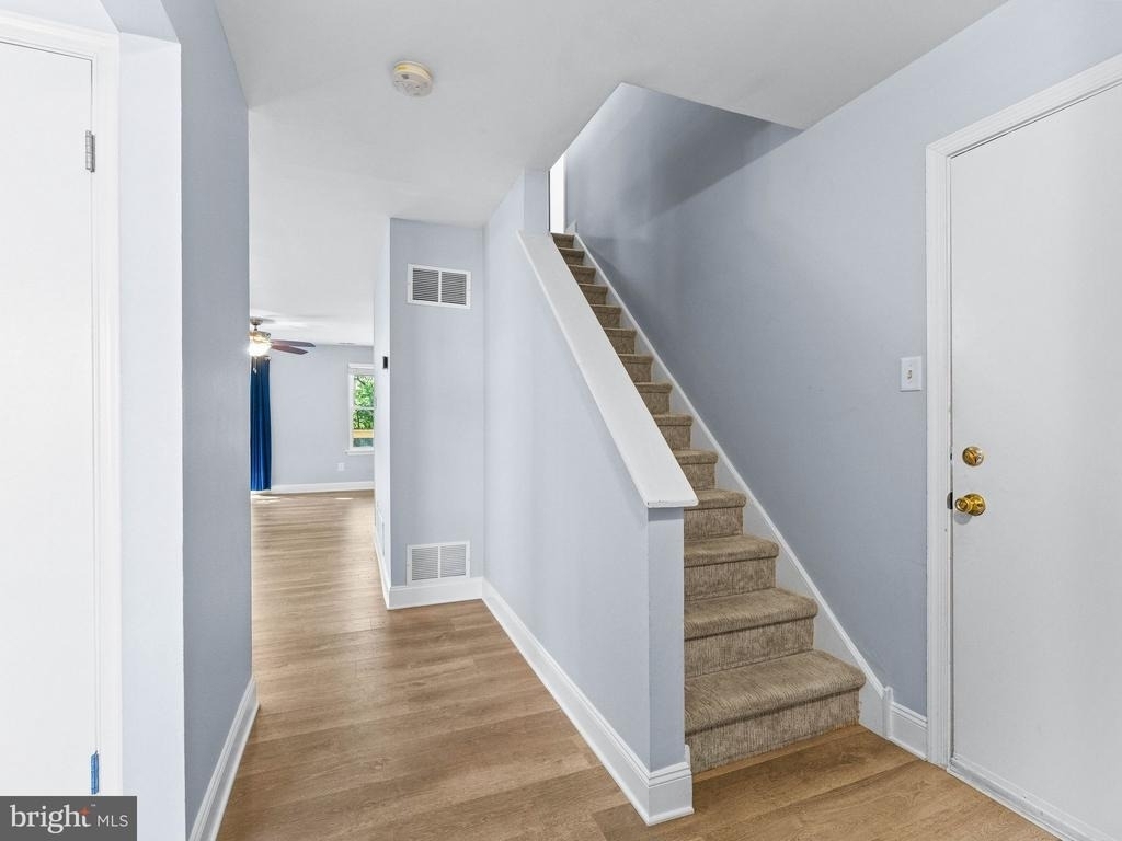 233 Lafayette Drive - Photo 7