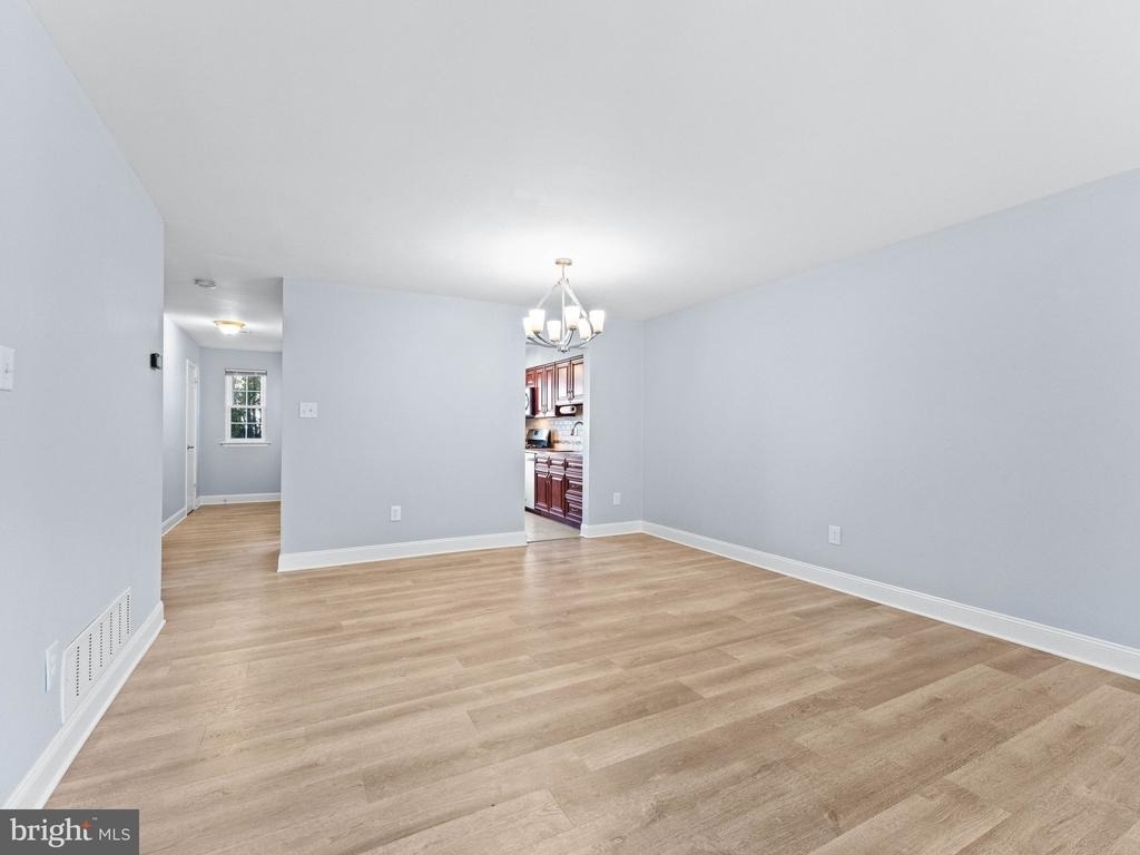 233 Lafayette Drive - Photo 9