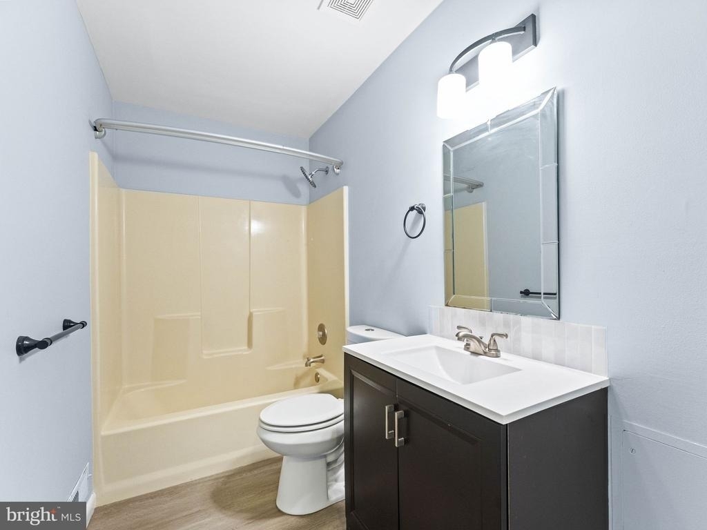233 Lafayette Drive - Photo 21