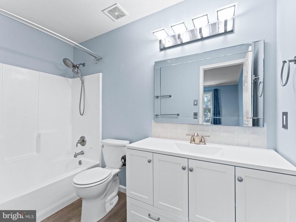 233 Lafayette Drive - Photo 18