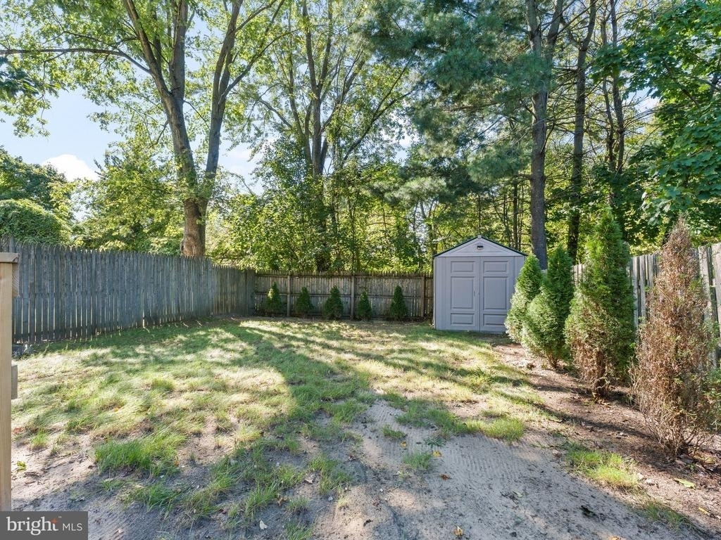 233 Lafayette Drive - Photo 28