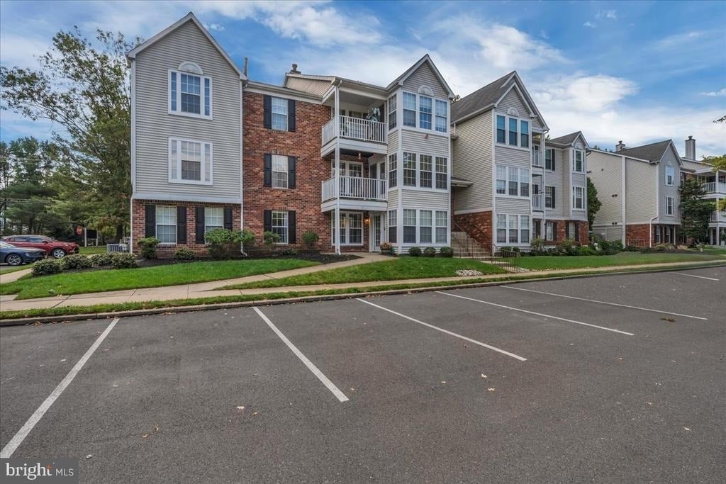 73 Eldon Way - Photo 1