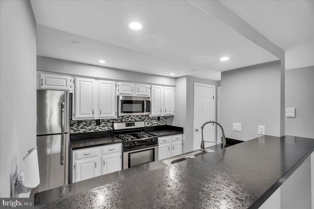 73 Eldon Way - Photo 11
