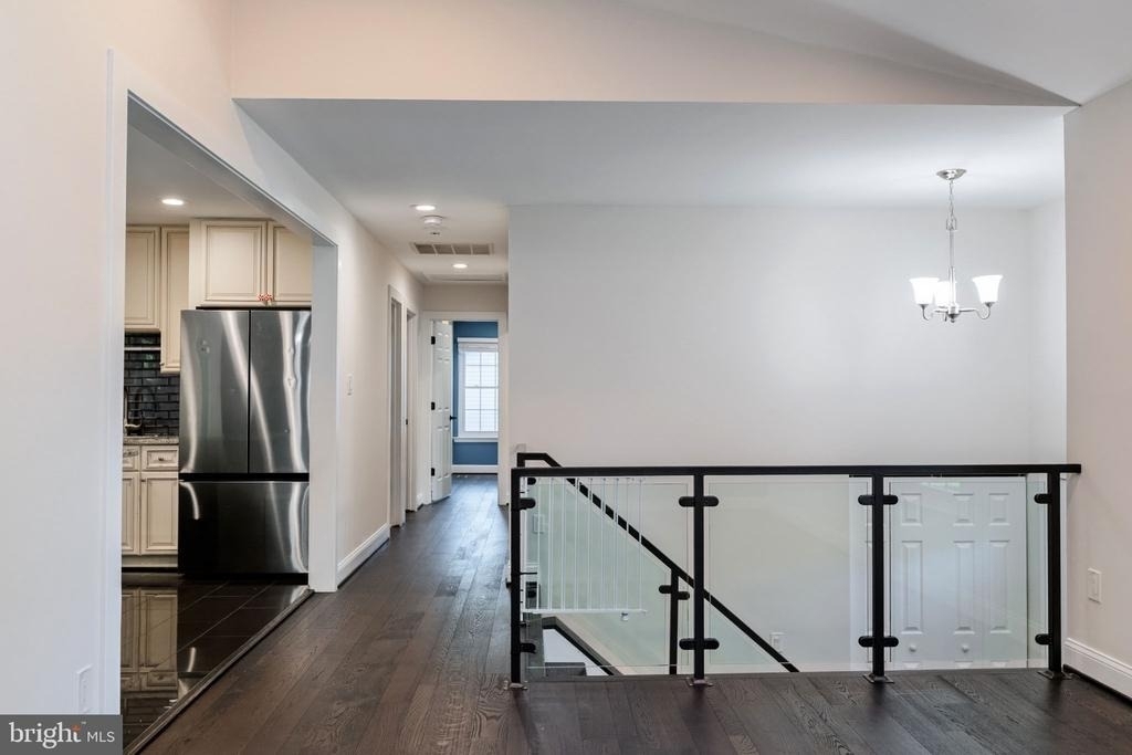 905 Cornish Street - Photo 1