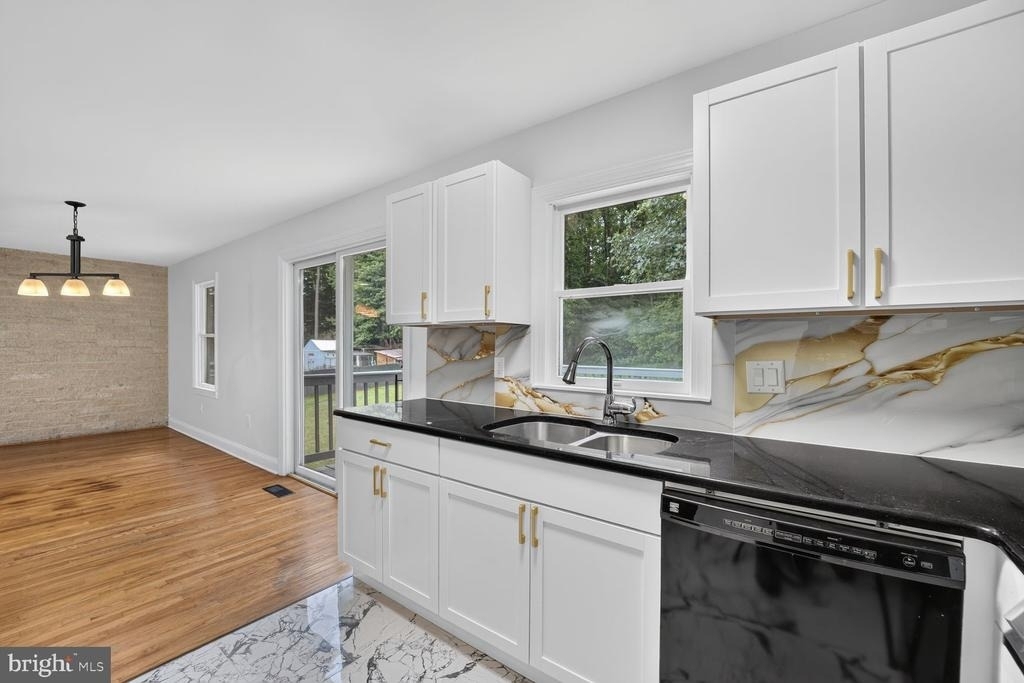 7012 Noah Drive - Photo 17