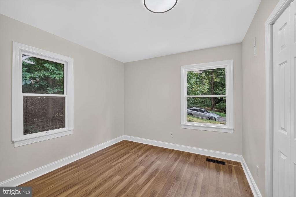 7012 Noah Drive - Photo 9