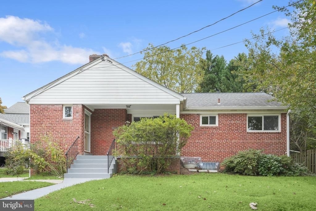 10903 Stillwater Avenue - Photo 0