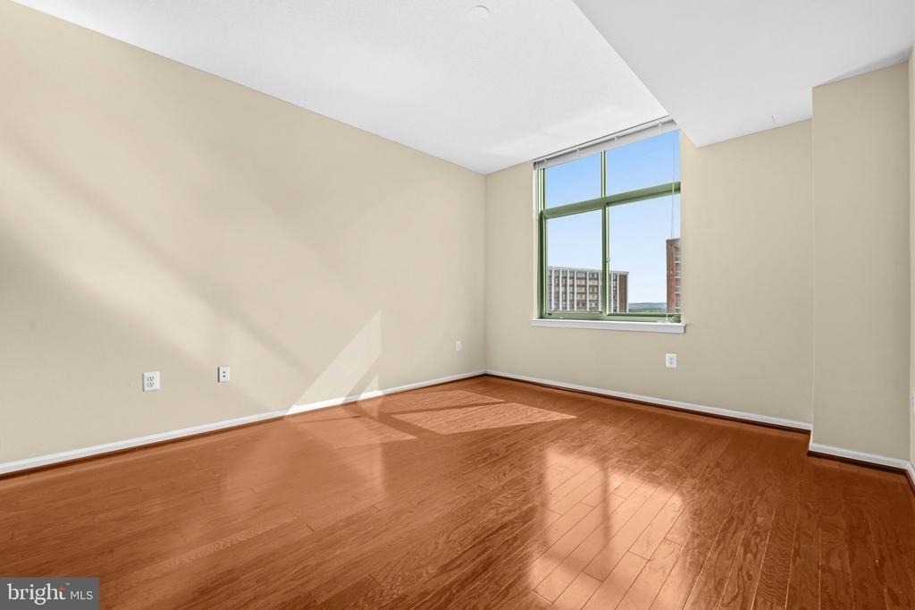 11700 Old Georgetown Road - Photo 8