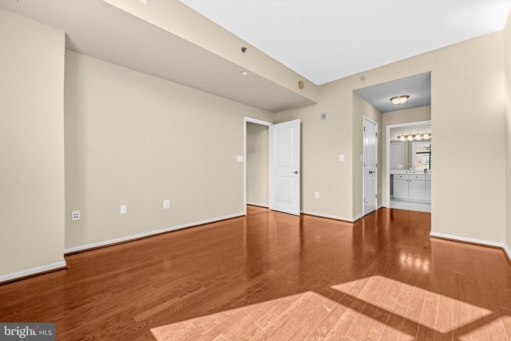 11700 Old Georgetown Road - Photo 12