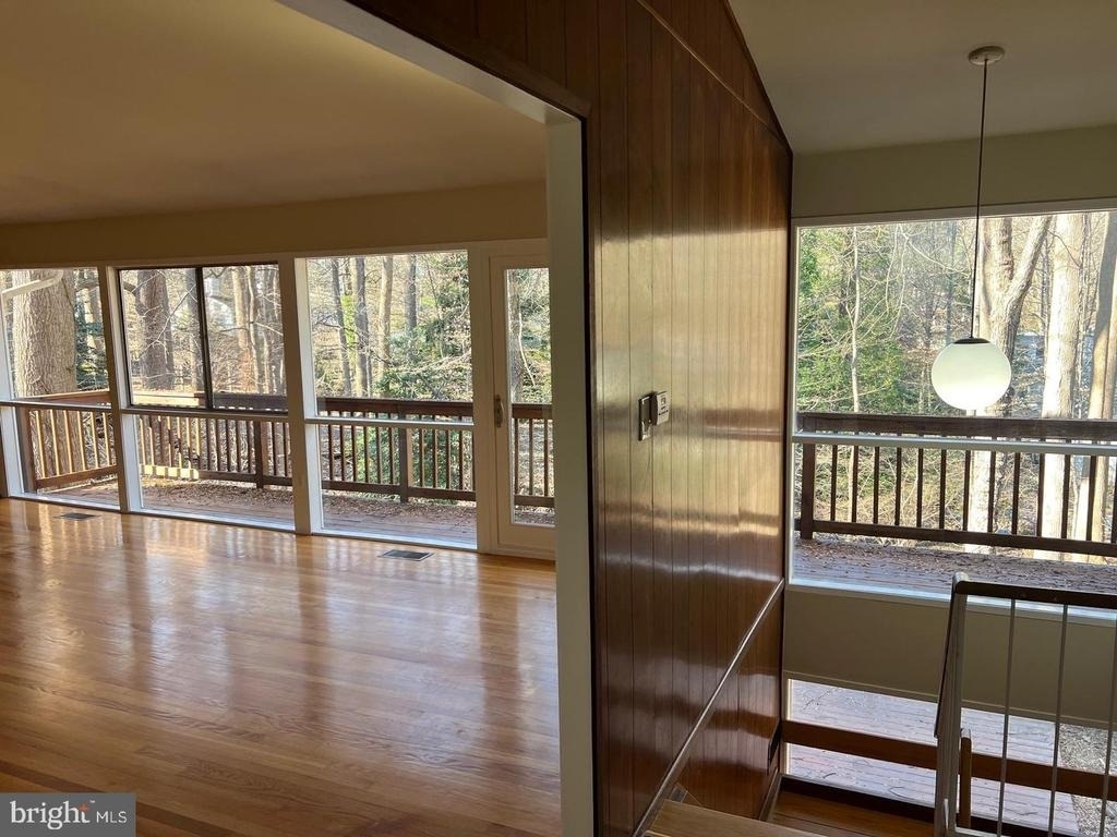 8 Carderock Court - Photo 5