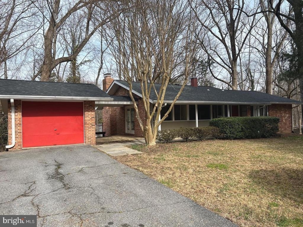 8 Carderock Court - Photo 1